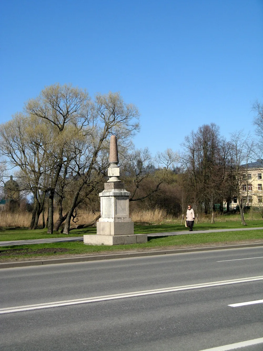 Верстовые столбы (три) (Стрельна)