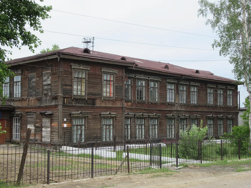 Здание, где в годы Великой Отечественной войны размещался лечебный корпус эвакогоспиталя № 1943 и находился межобластной туберкулезный госпиталь инвалидов Великой Отечественной войны