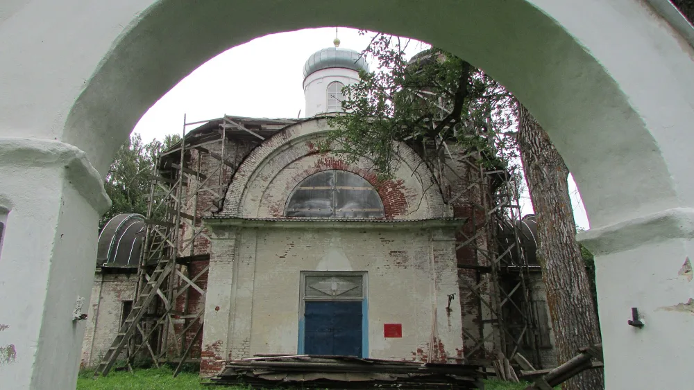 Церковь Георгия и Варвары (Новгородка)