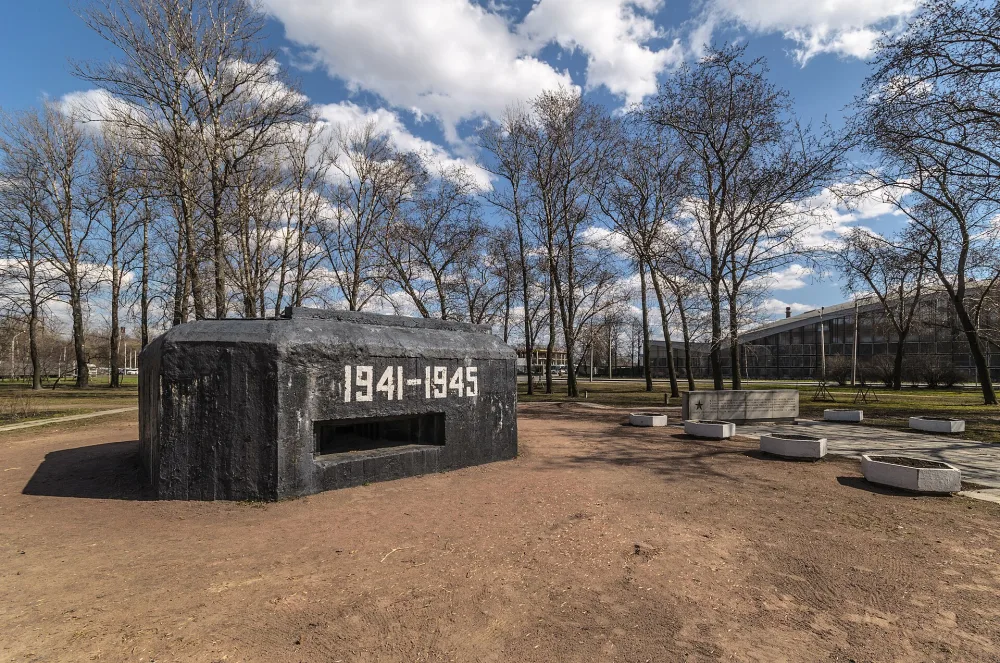 Мемориал «Зелёный пояс Славы Ленинграда» — «Кировский вал»
