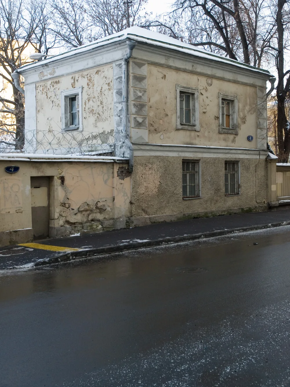 Хозяйственная постройка (Басманный)