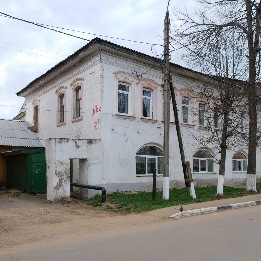 Советская площадь 8, Гимназия (Верея)