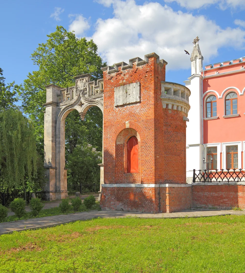 Ворота со сторожкой (Марфино)