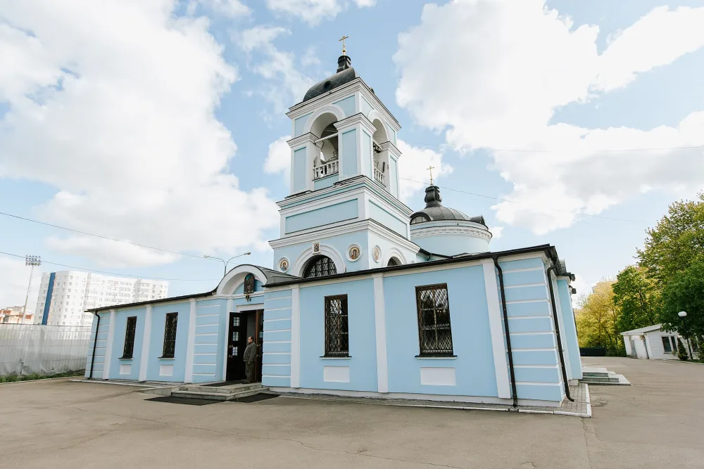 Храм Петра и Павла (Химки)