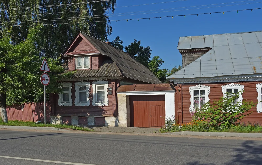 Флигель (Старица)