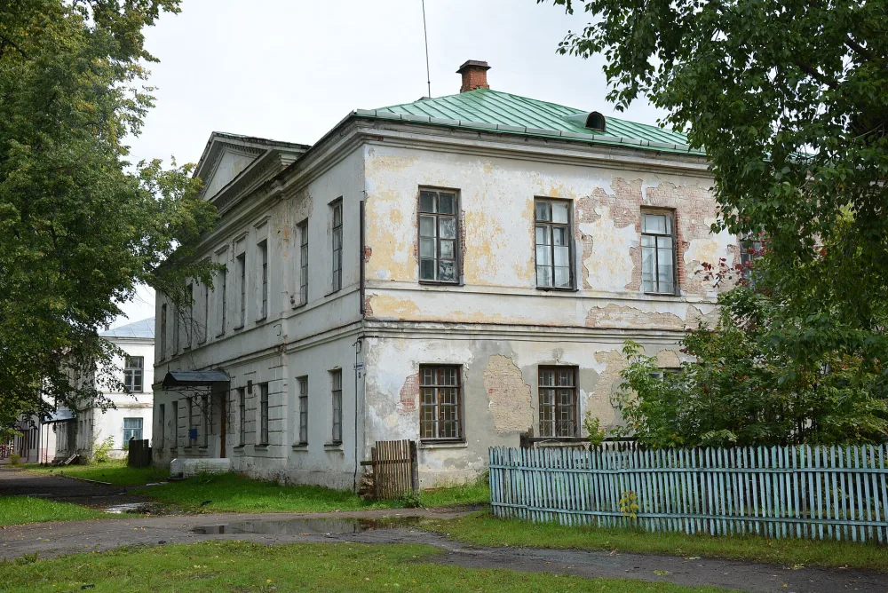 Главное здание (Макарьев)
