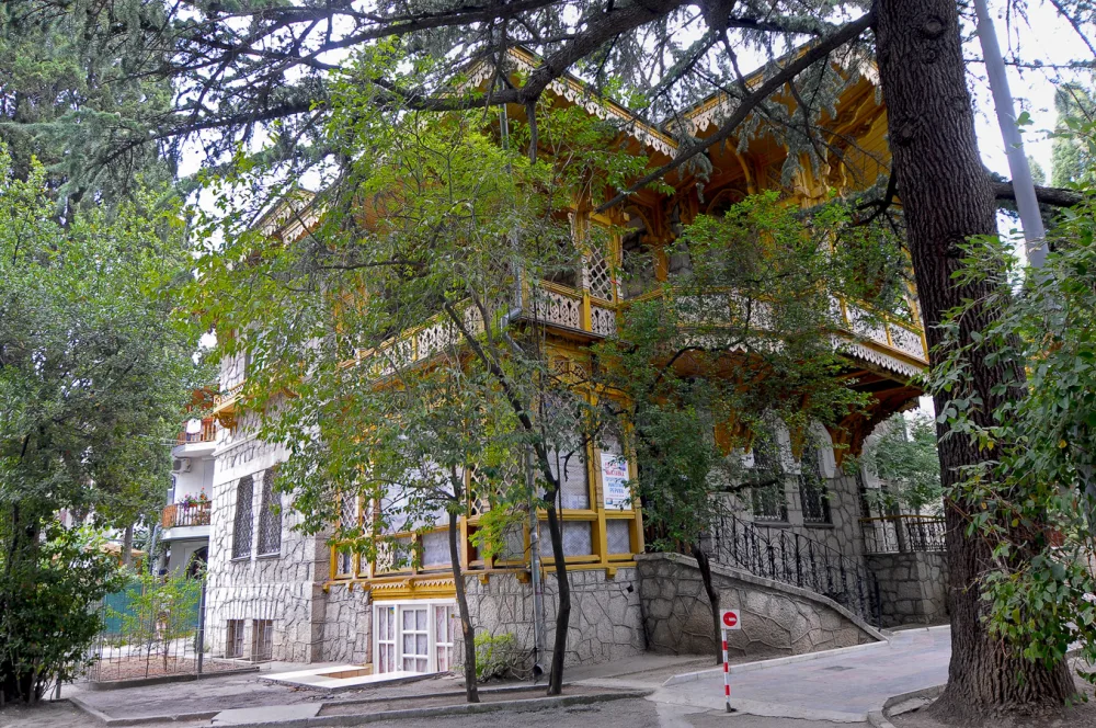 Особняк Лищинской