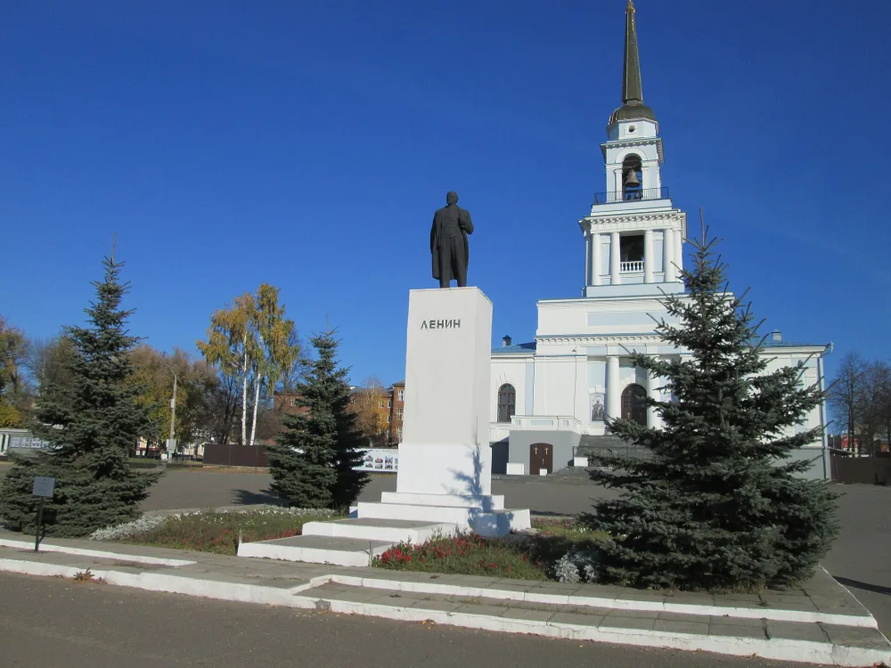 Памятник В.И. Ленину (Воткинск)