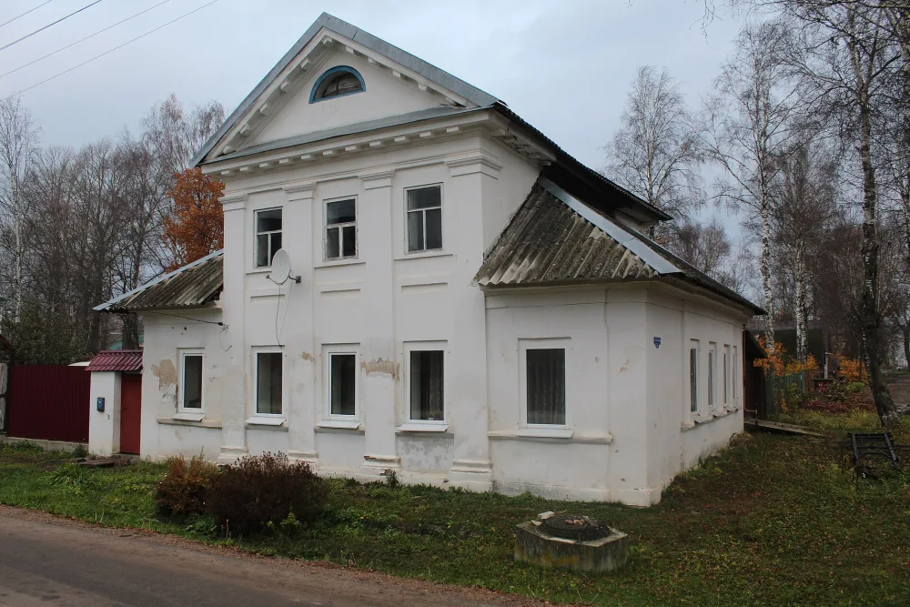 Жилой дом (Осташков)