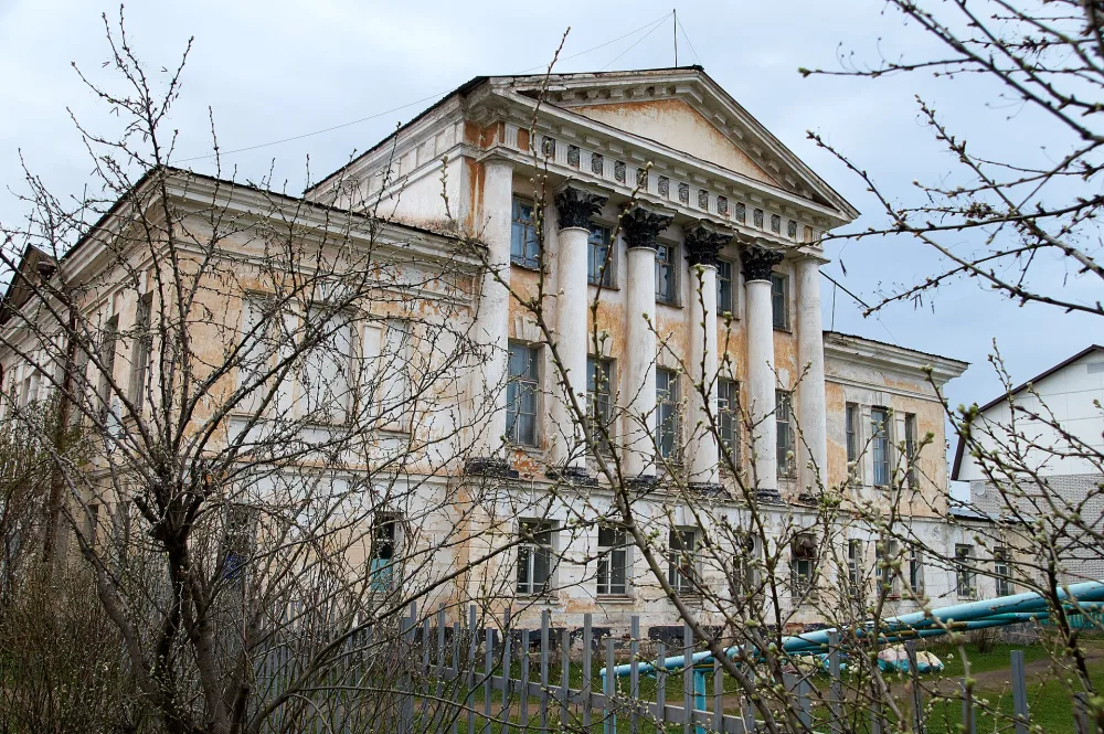 Главный корпус (здание Городского училища) (Белозерск)