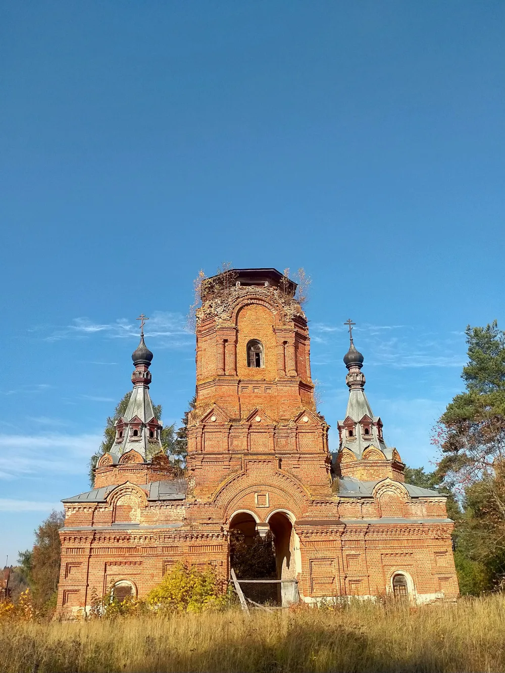 Надвратная колокольня с кельями (посёлок имени Ленина)