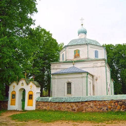 Никольская церковь с колокольней в ограде (Качаново)