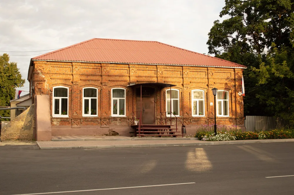 Дом Устинова (Белинский)