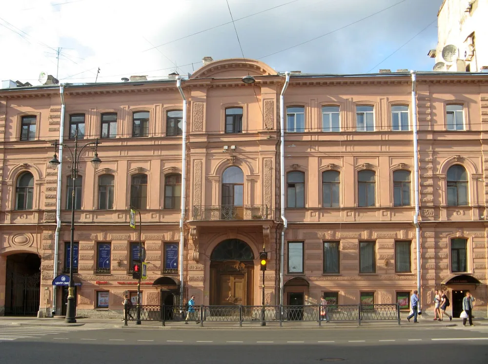 Кирочная улица 18