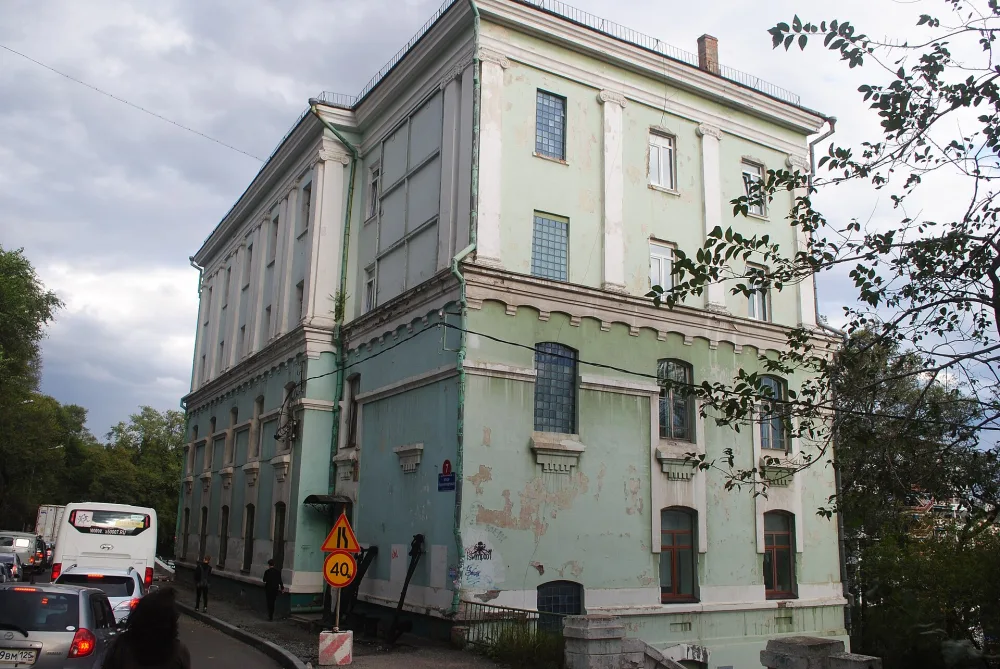 Гостиница доброфлота (Владивосток)