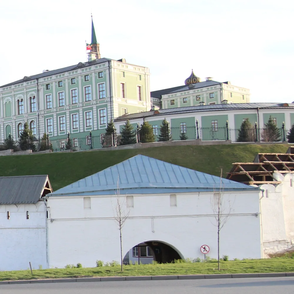 Воскресенская башня (Казань)