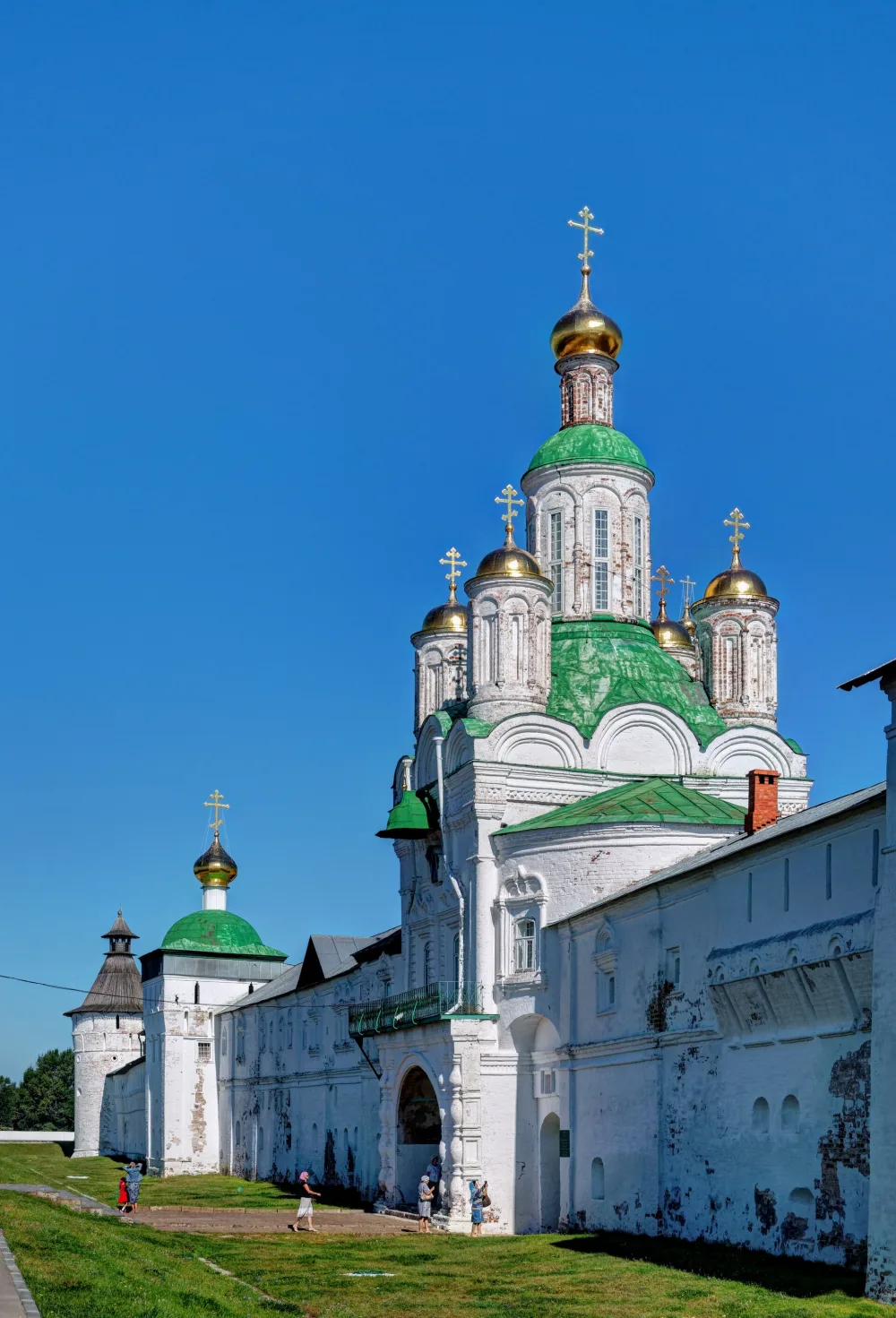 Церковь Михаила Архангела (надвратная)