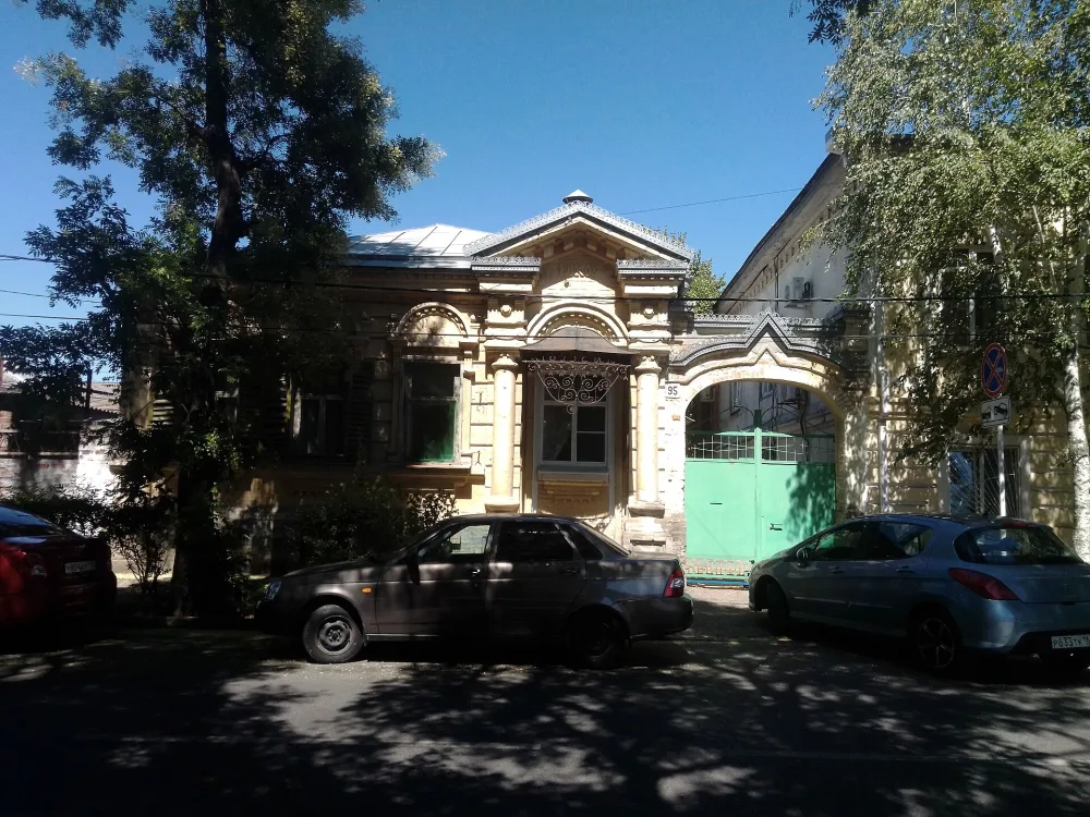 Жилой дом купца Г.И. Козлова