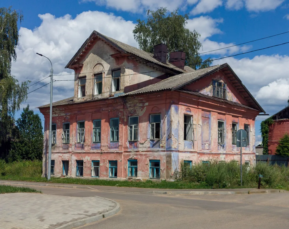 Жилой дом (Осташков)