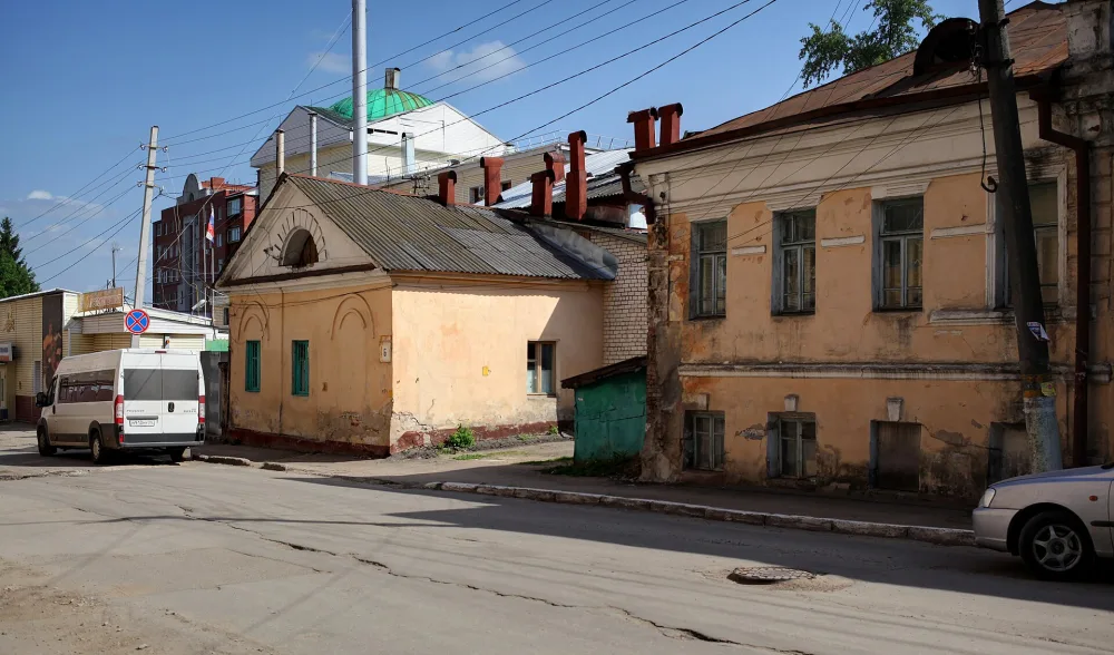 Дом причта западный (Калуга)