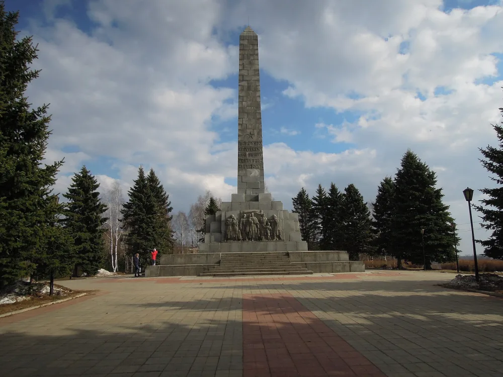 Некрополь советских воинов, партизан и подпольщиков (Ржев)