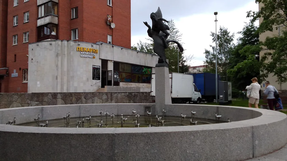 Площадь Сикорского