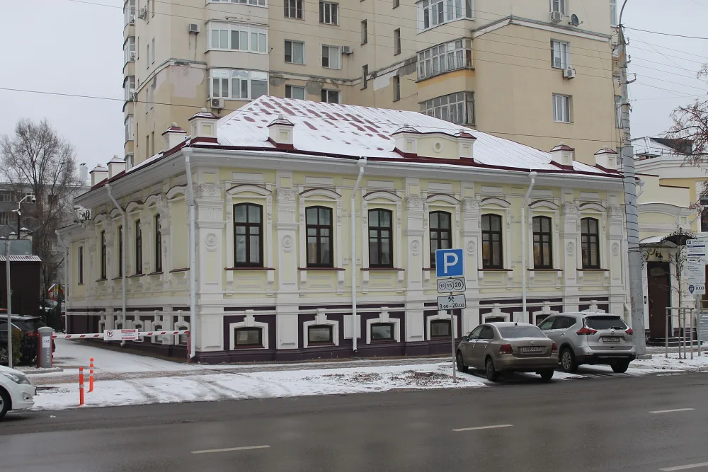 Жилой дом, в котором с 6 по 10 августа 1943 года размещался штаб 89 Гвардейской дивизии