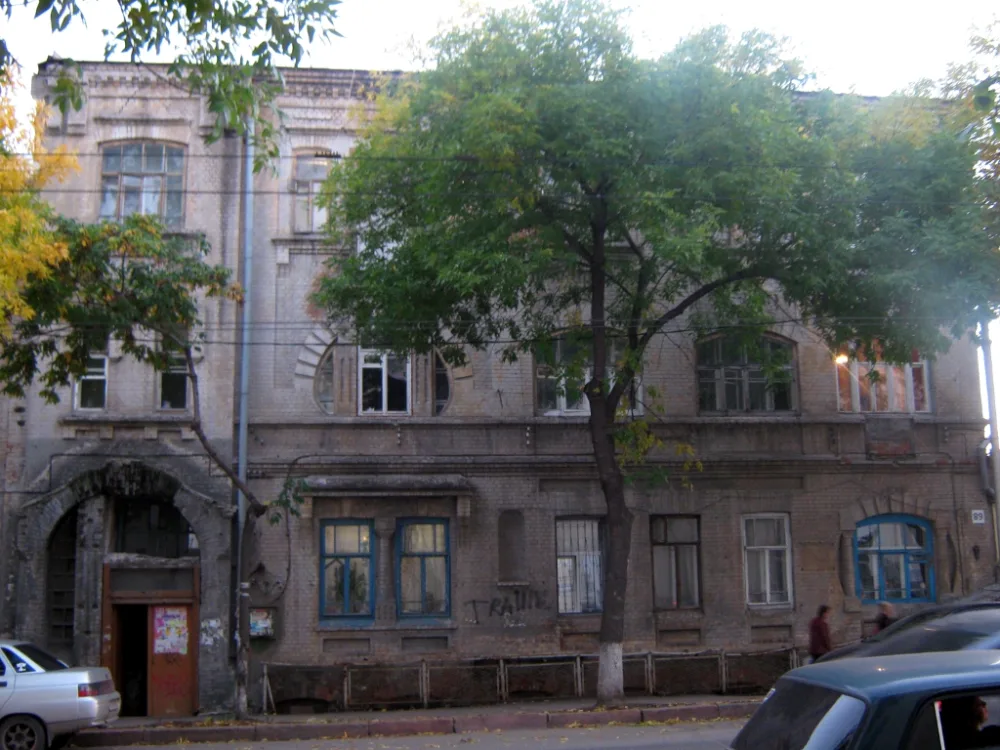 Дом художника В. А. Михайлова. В этом доме останавливался художник В. И. Суриков