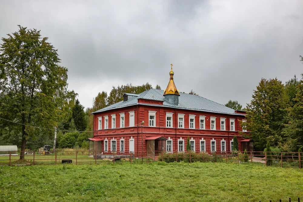Александро-Невский монастырь
