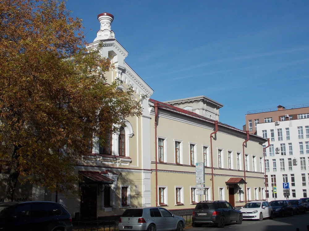 Здание женского духовного училища (Казань)