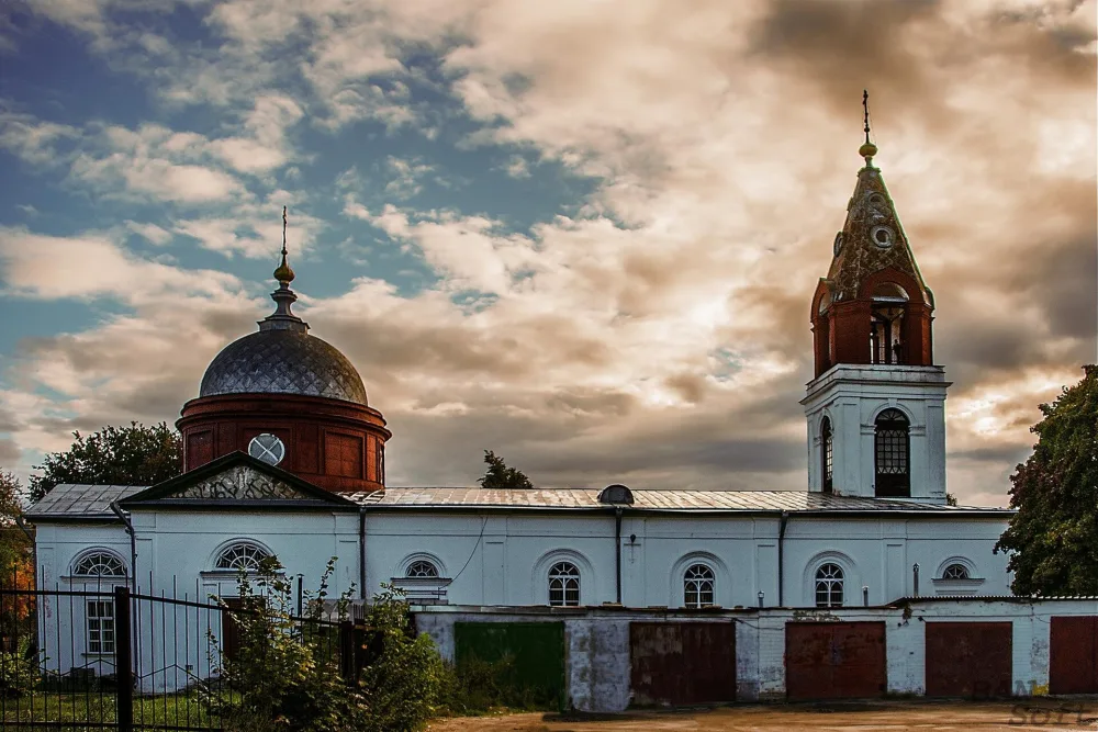 Церковь Троицы Живоначальной (бывш. Иоакима и Анны) (Гусь-Хрустальный)