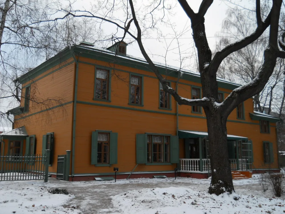 улица Льва Толстого 21 c1