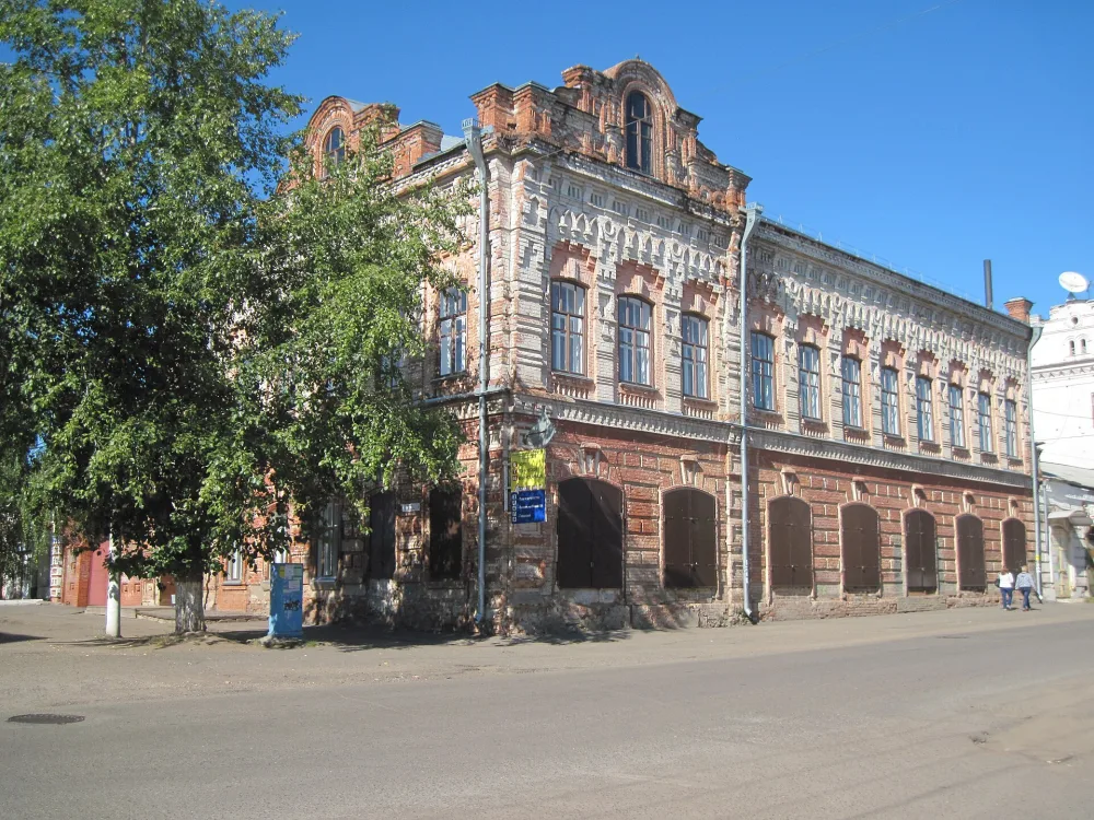 Особняк с биллиардной и спортивным залом (Сарапул)