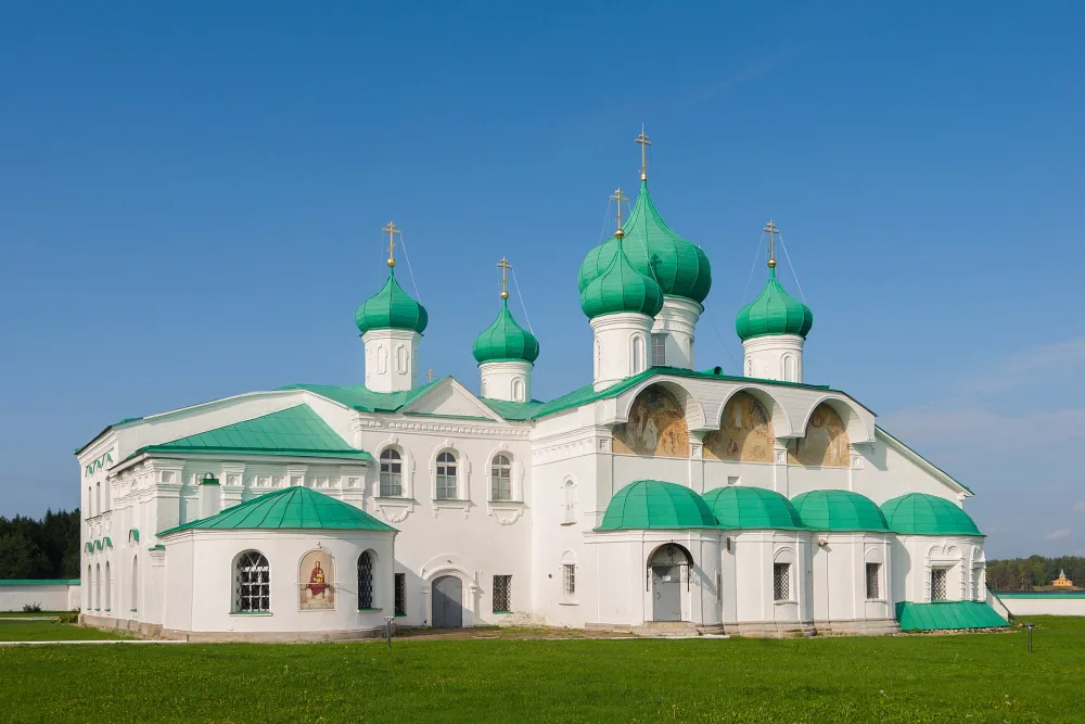 Преображенский собор с церковью Пророка Захария