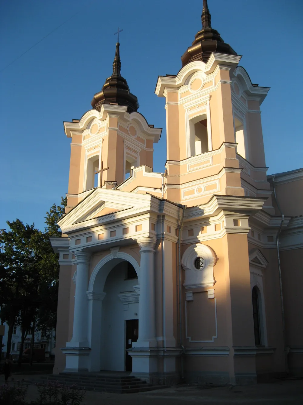 Храм Святых Апостолов Петра и Павла (Великий Новгород)