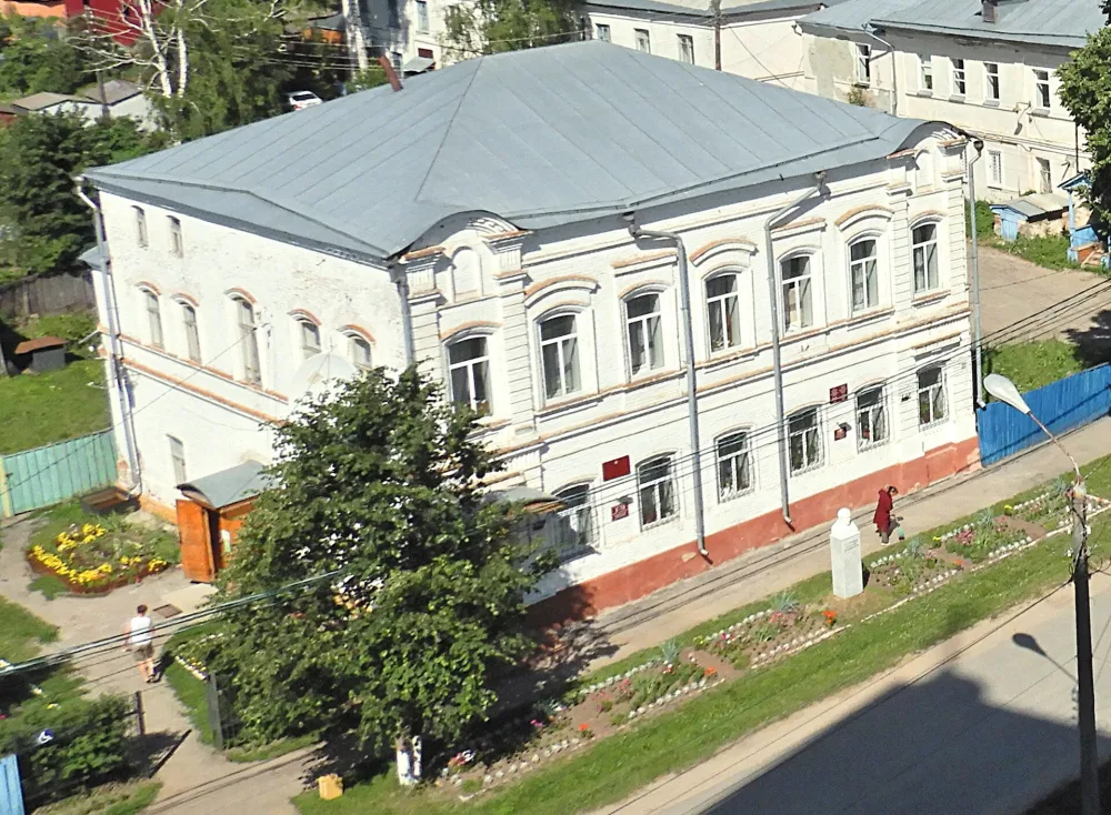Здание земского собрания