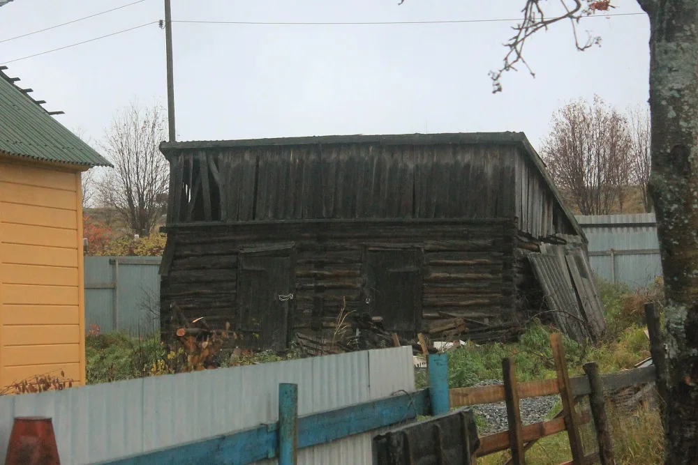 Двухкамерный хлев с сеновалом (Кемь)