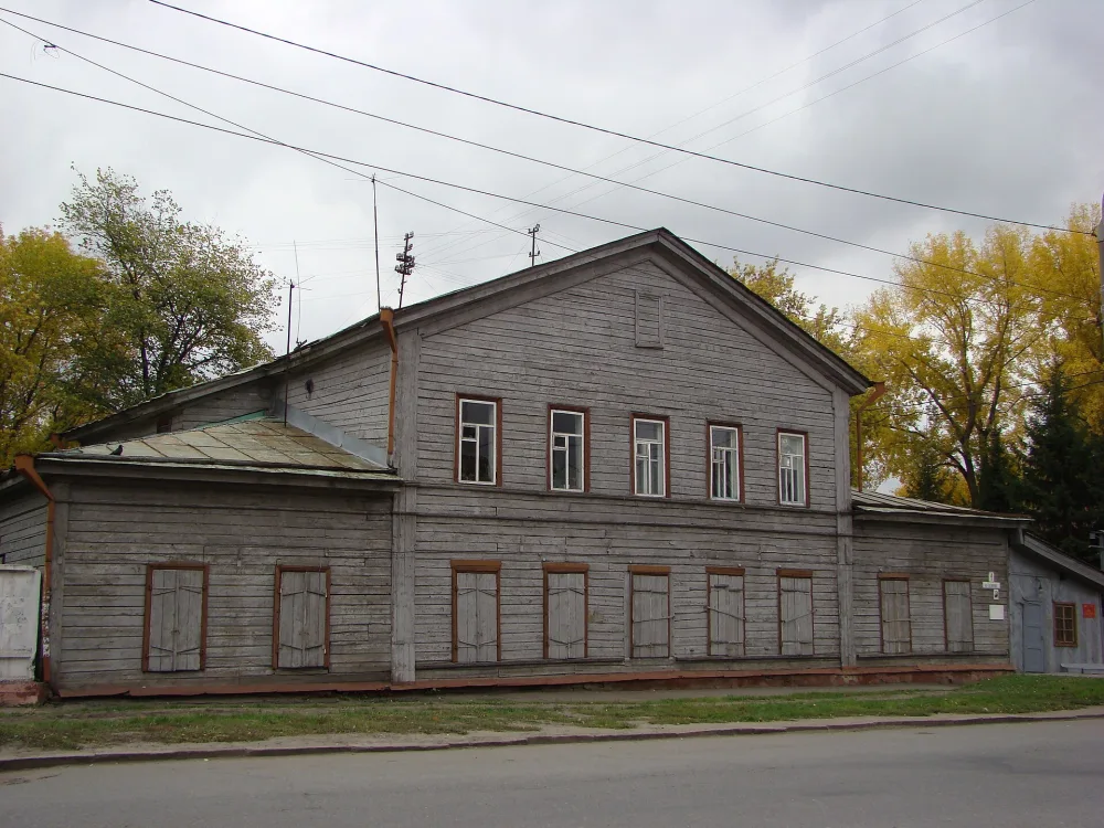 Старая часть госпиталя (дом главного лекаря) (Омск)