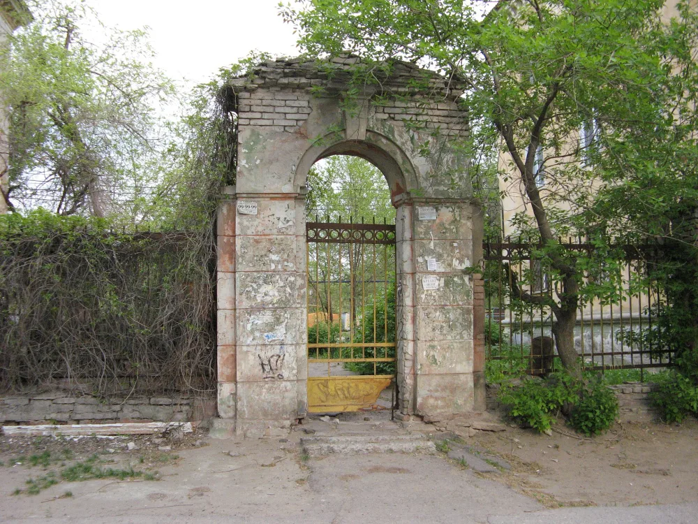 Комплекс застройки посёлка завода им. Петрова (Советский район)