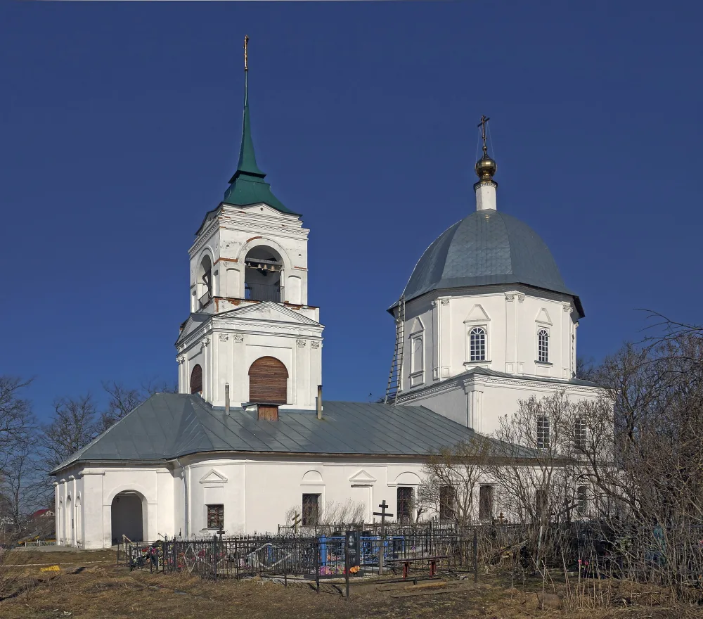 Церковь Михаила Архангела с росписями (Михайловское)