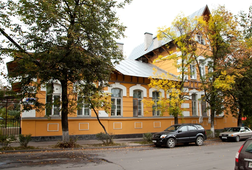 Особняк Ильиных (Луга)