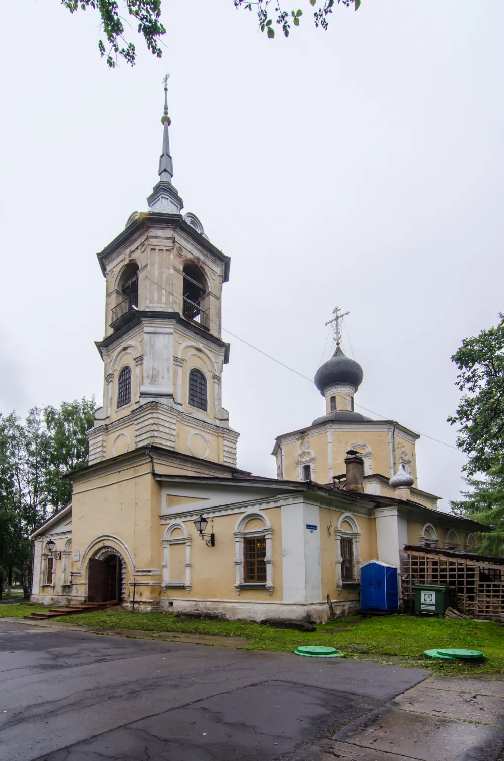 Церковь Иоанна Предтечи в Рощенье