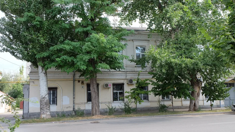 Дом Лакиеров (Таганрог)