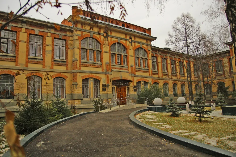 Здание психиатрической клиники (Казань)