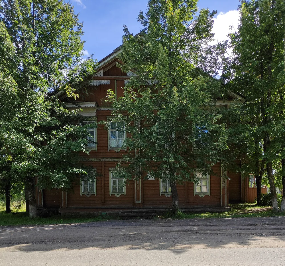 Дом, в котором родился писатель С.Н. Марков (Парфеньево)