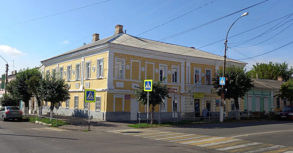 Дом Зыбцева с лавкой