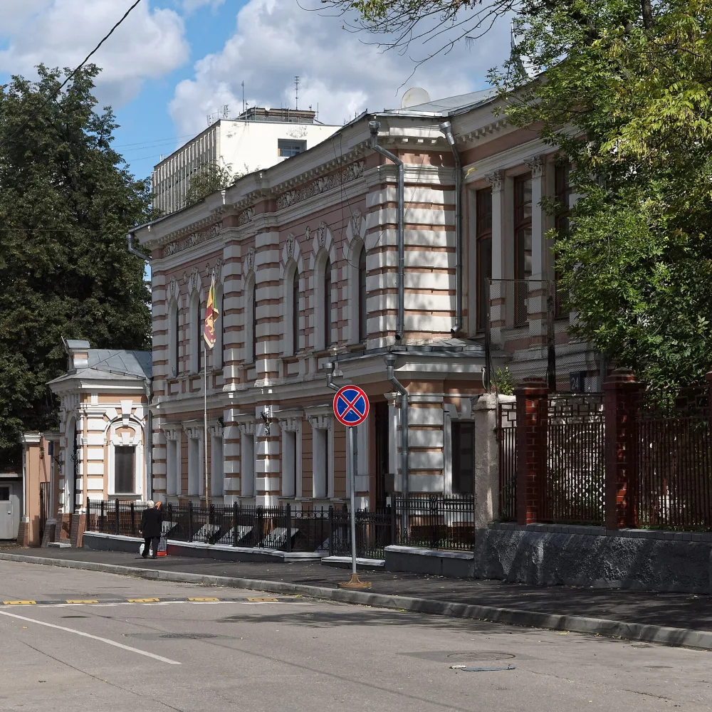 Особняк