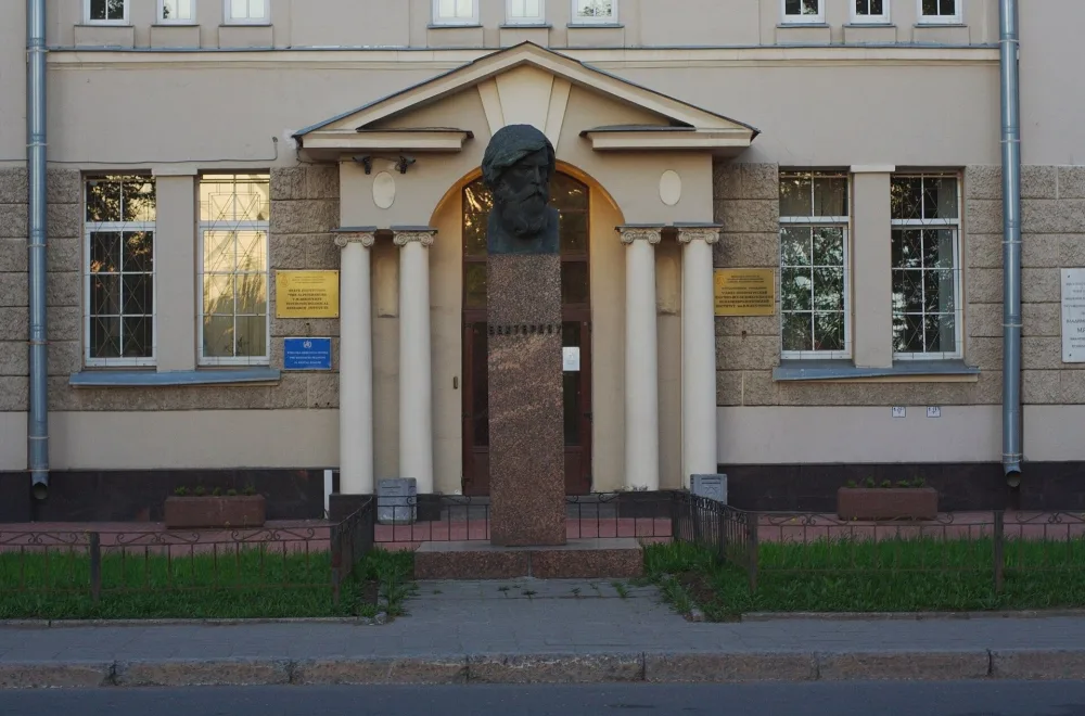 Бюст В.М. Бехтерева