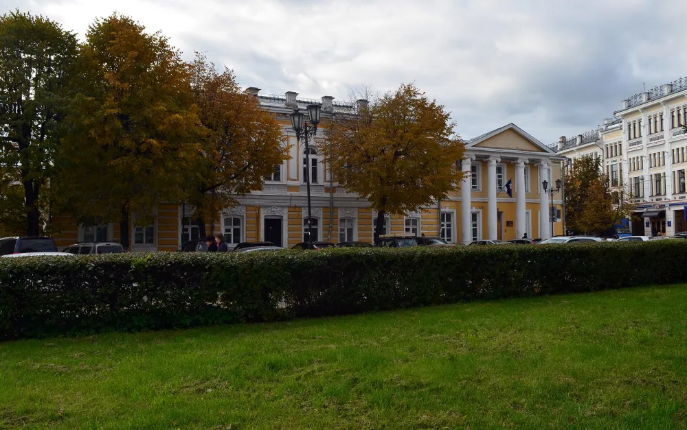 Здание гостиницы "Столбы" (Ярославль)