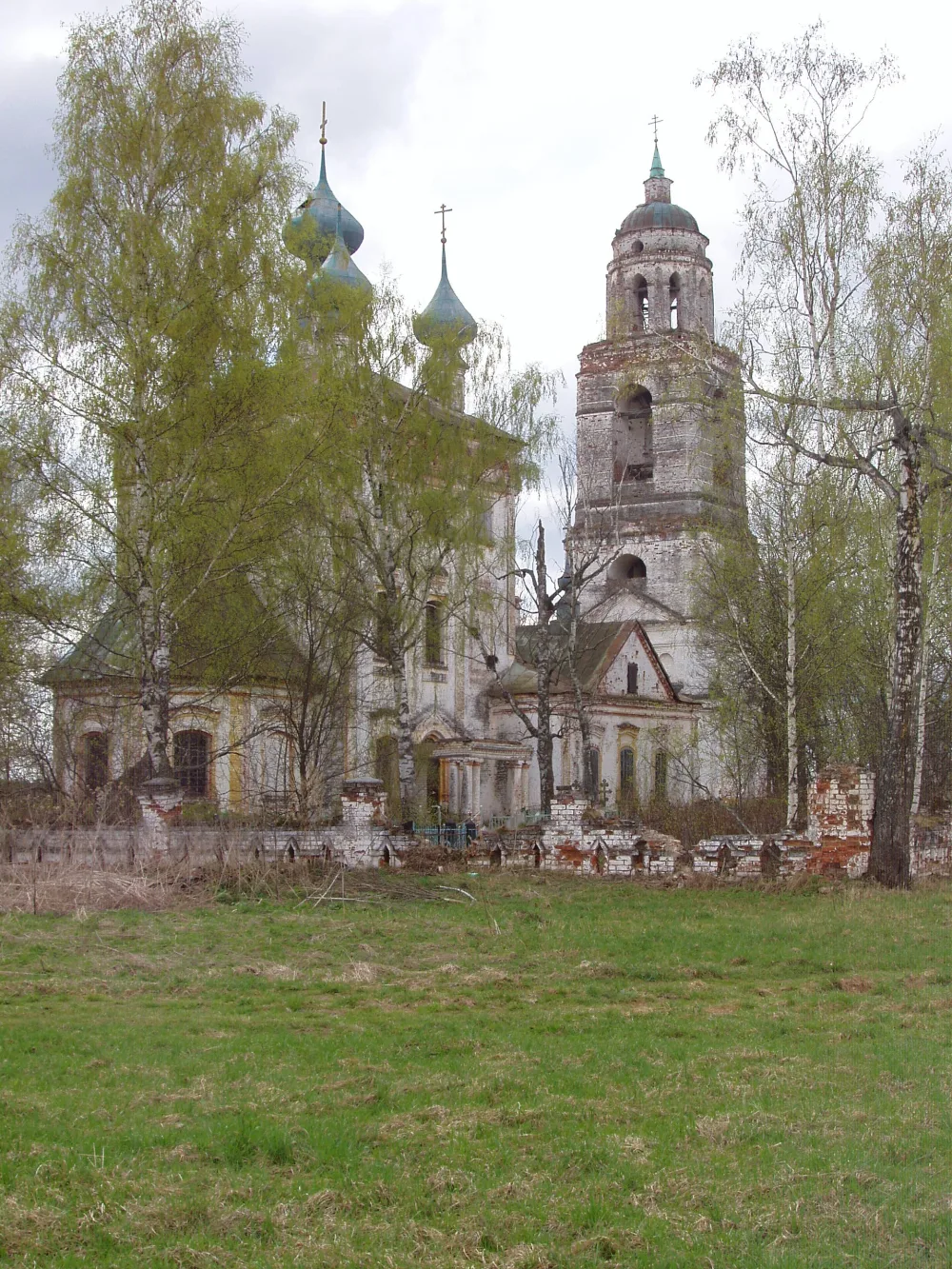 Церковь Рождества Богородицы с интерьером (Шапкино)